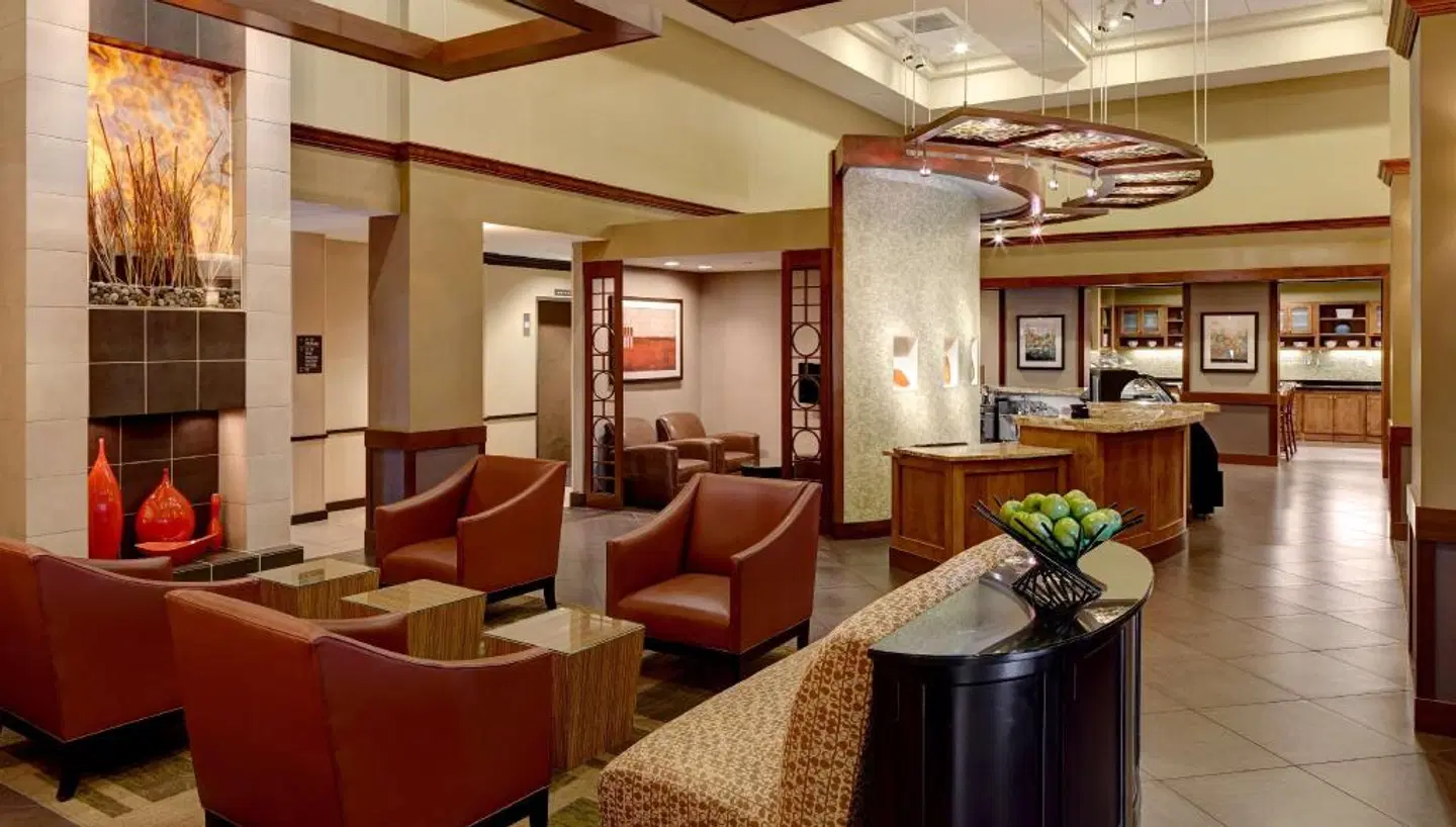 Hyatt Place Charlotte/Arrowood LOUNGE_LOBBY