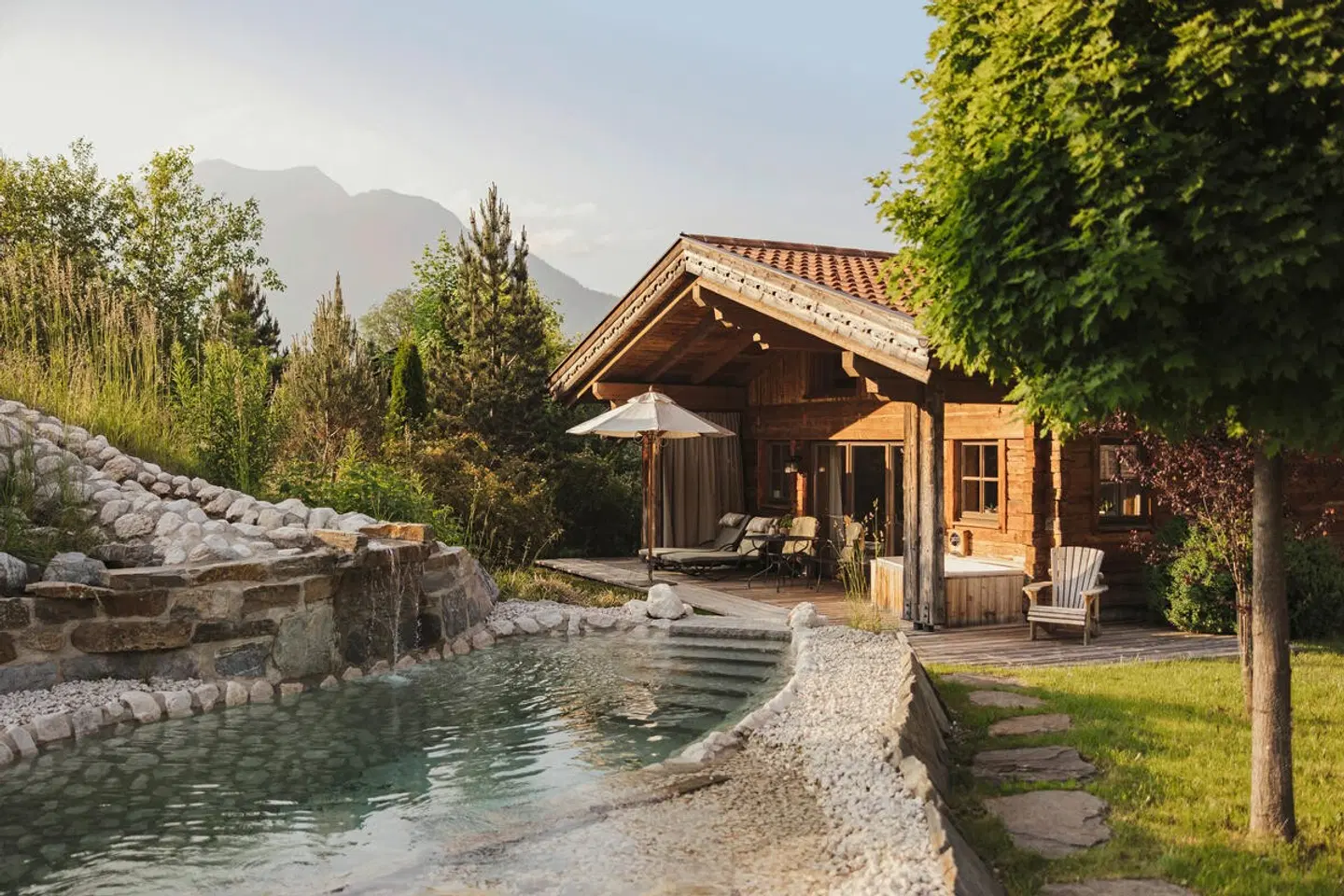 LaPosch - Living Lands EXTERIOR