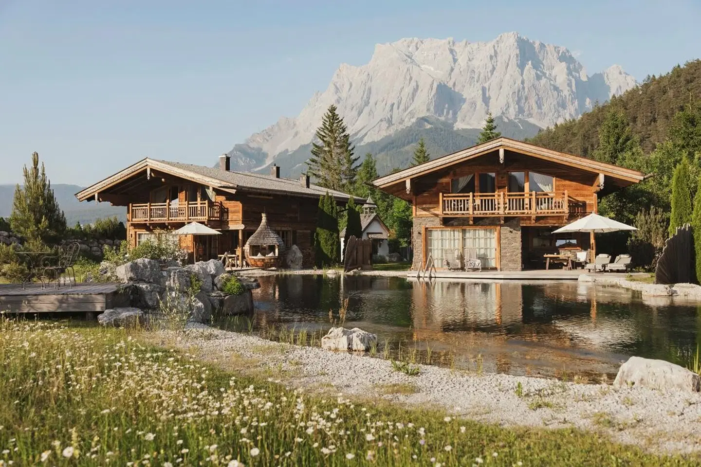 LaPosch - Living Lands EXTERIOR