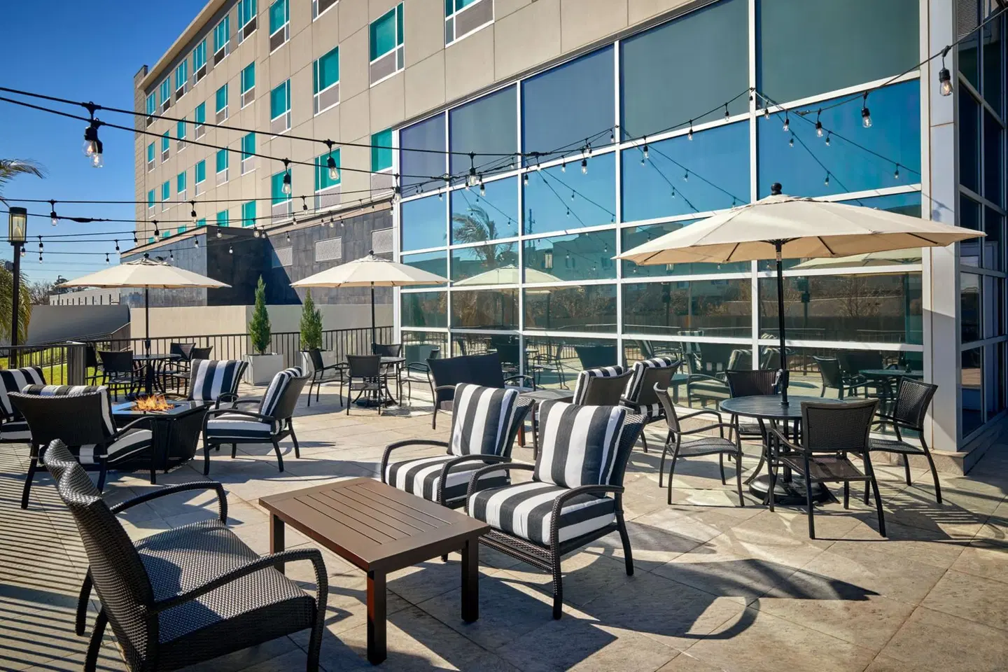 Four Points by Sheraton Houston Intercontinental Airport Terrasse