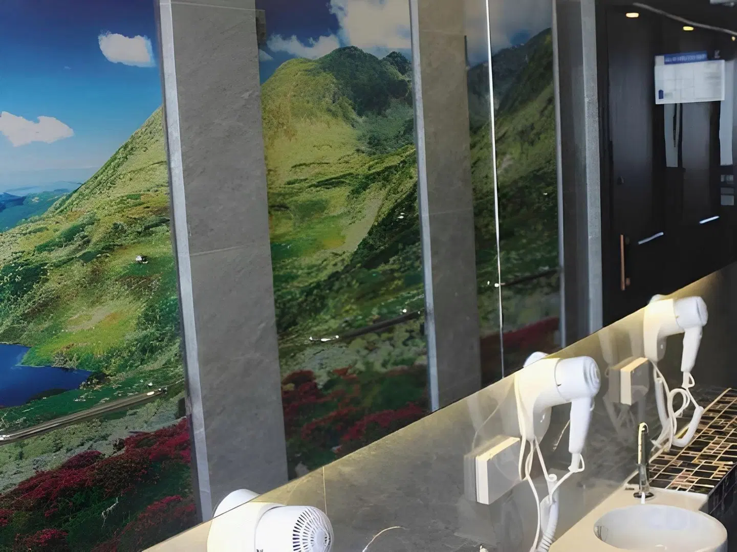 H-District Boutique Poshotel Badezimmer
