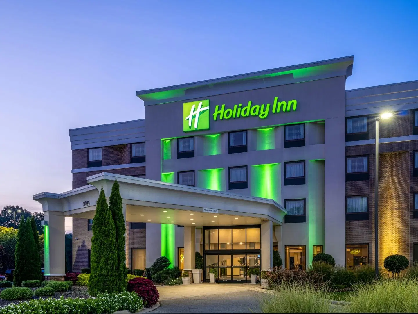 Holiday Inn Greensboro Coliseum by IHG EXTERIOR