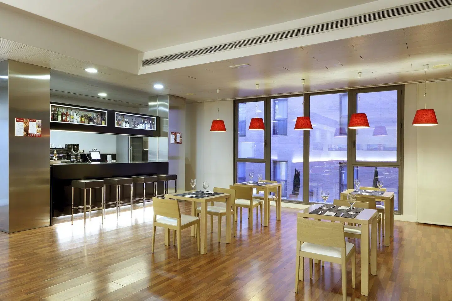 Exe Tres Cantos Restaurant