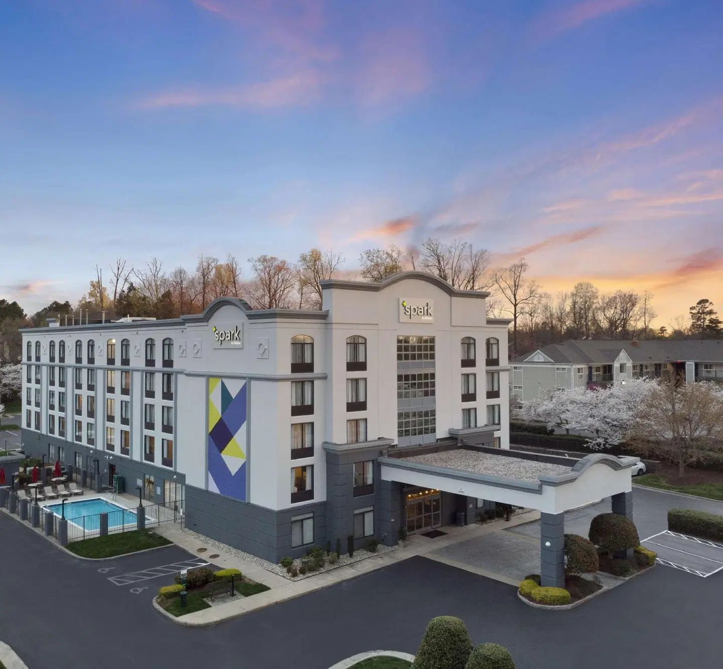 Spark by Hilton Greensboro EXTERIOR