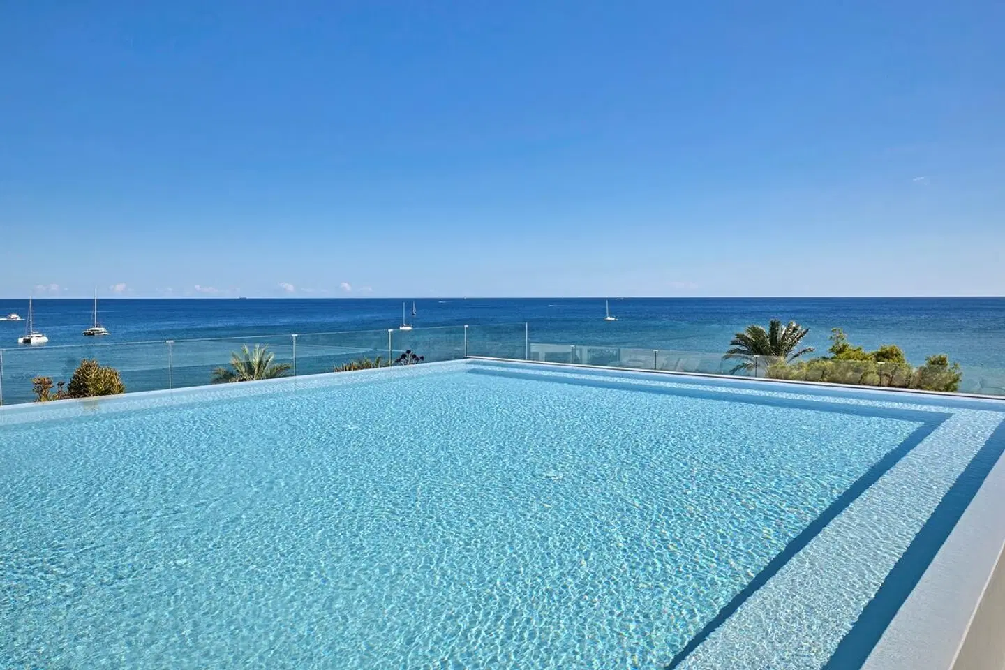 W Ibiza OUTDOOR_POOL