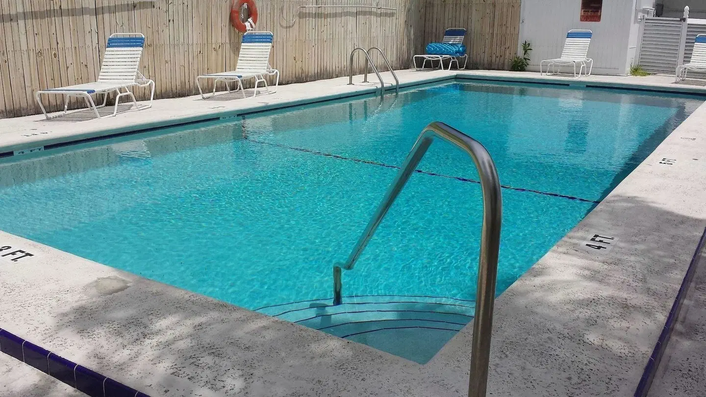 Southwinds Motel Hallenbad