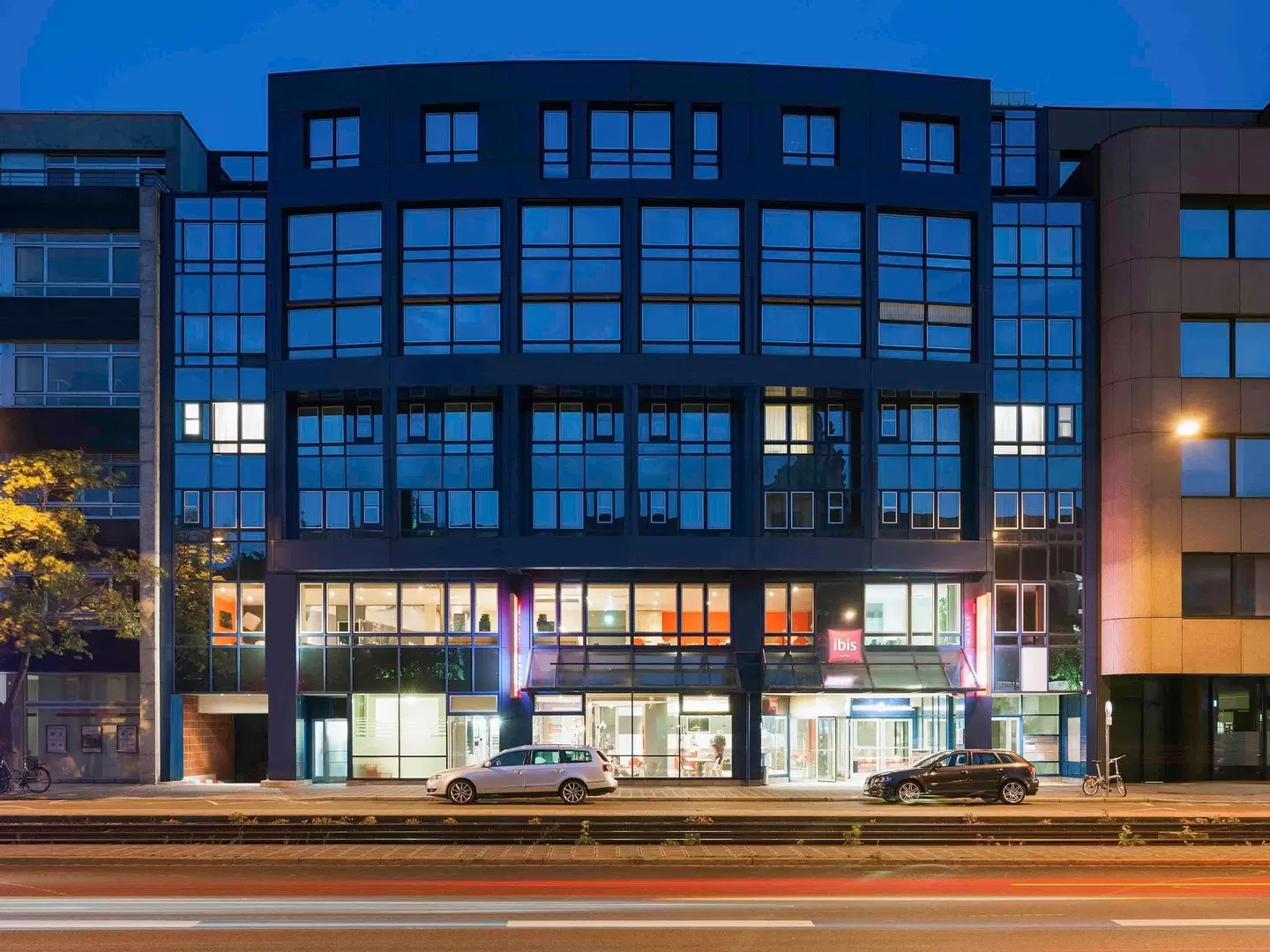 ibis Nuernberg Hauptbahnhof EXTERIOR