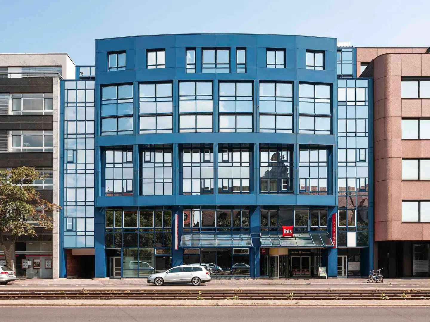 ibis Nuernberg Hauptbahnhof EXTERIOR