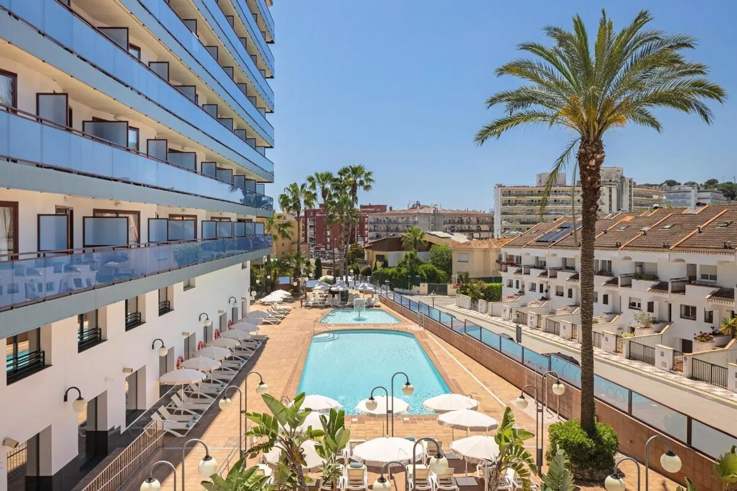 htop Jadhe OUTDOOR_POOL