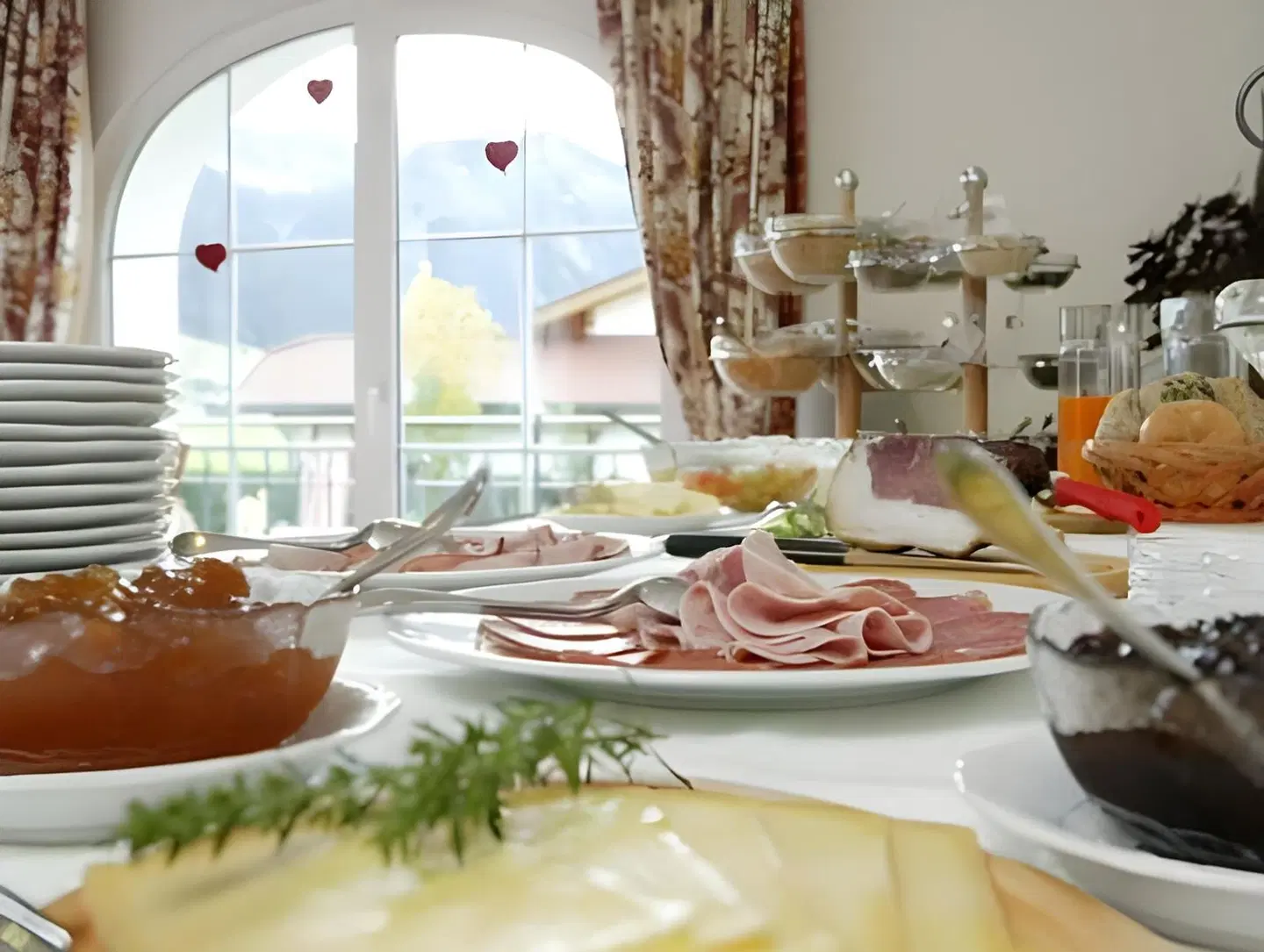 MONS suites wine passion HEALTH_BEAUTY