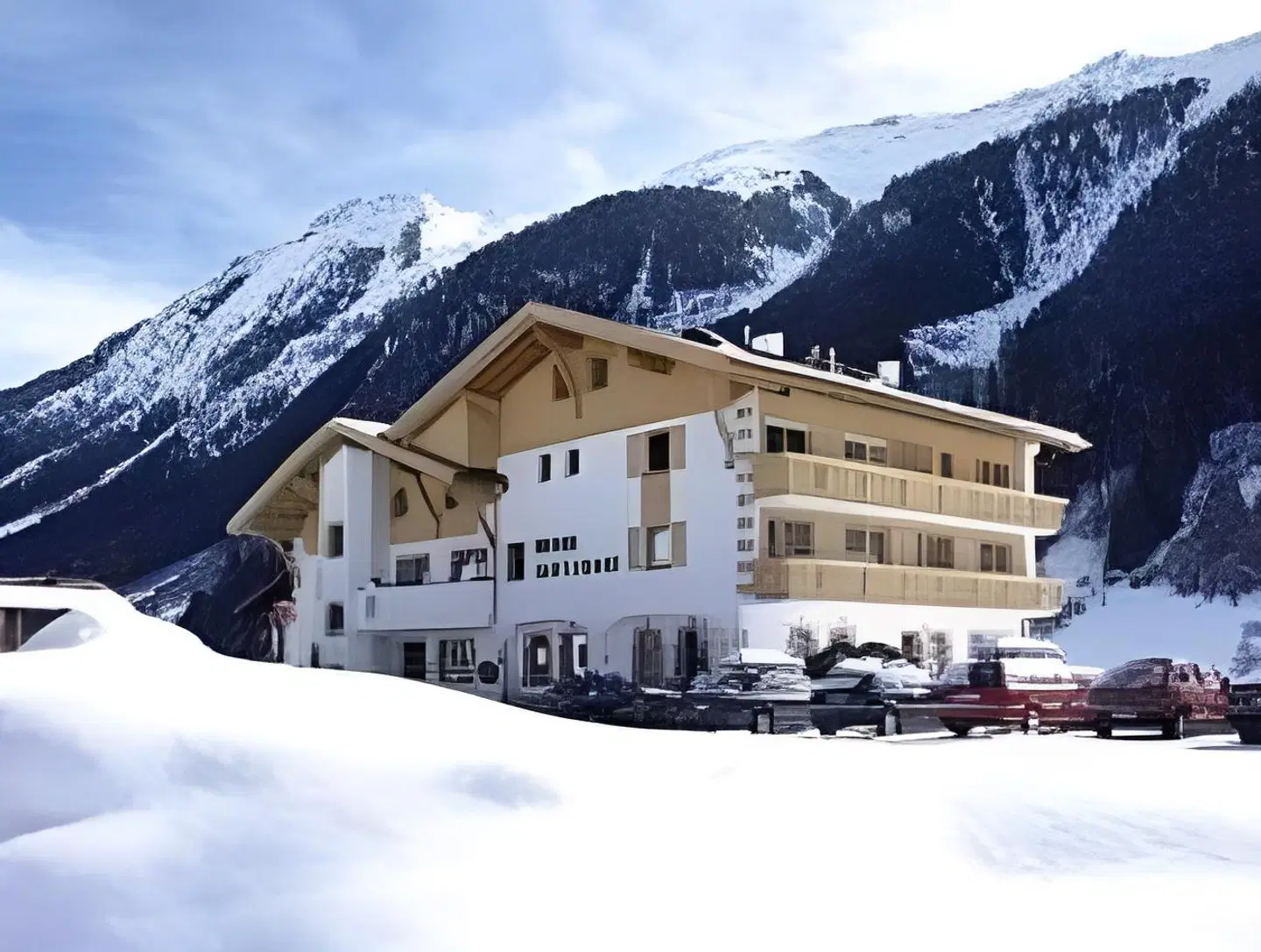 Alp-Larain EXTERIOR