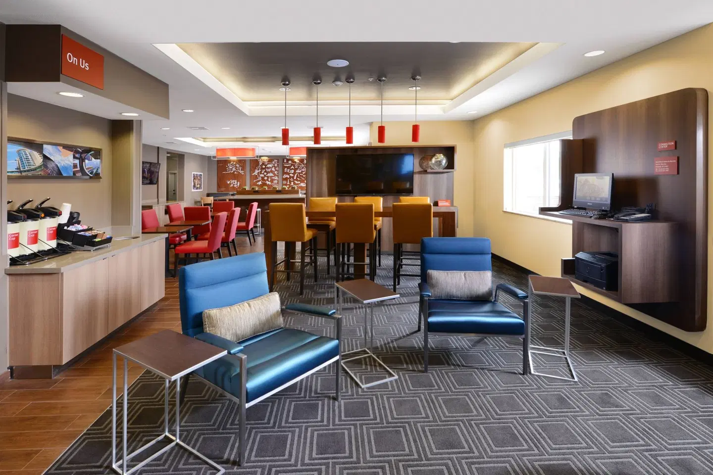 TownePlace Suites by Marriott Houston Galleria Area Bar