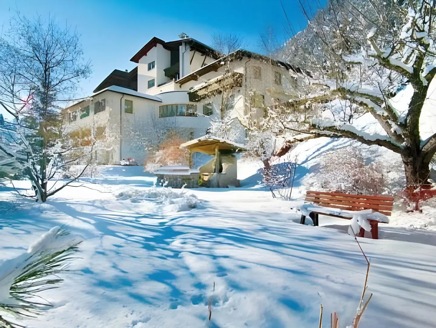 Hotel Kreuz OUTDOOR_POOL