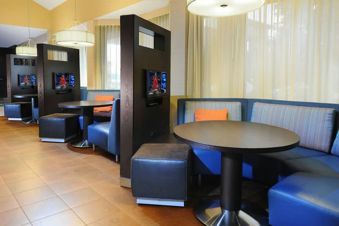 Courtyard by Marriott Houston Hobby Airport ROOM_EXAMPLE