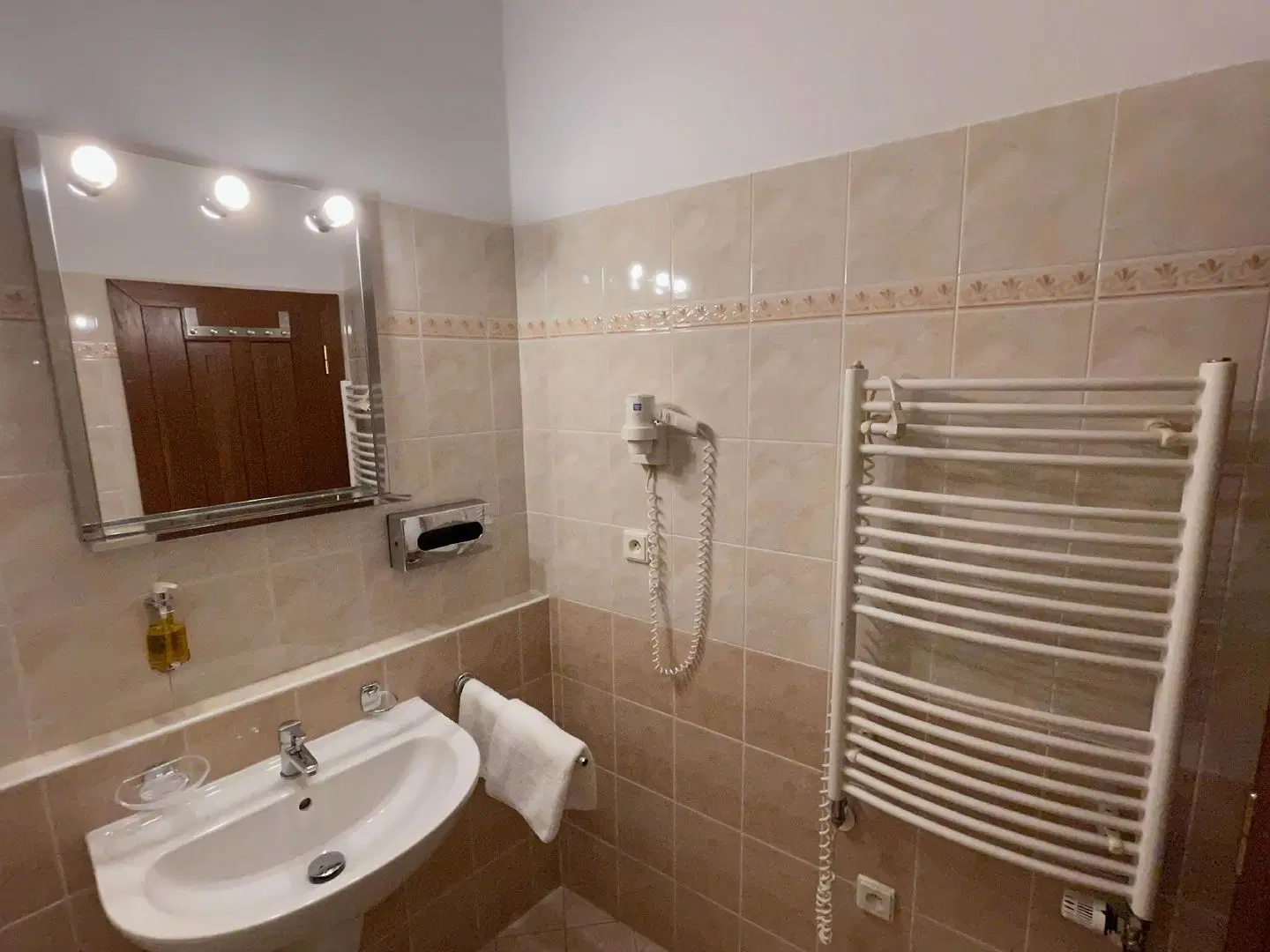 Little Quarter Hostel Badezimmer