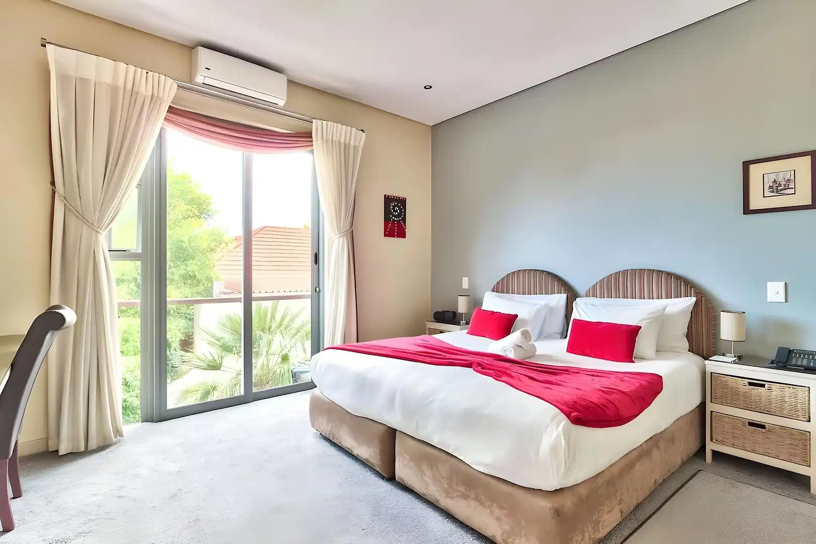 The One 8 Hotel – Hotelfoto