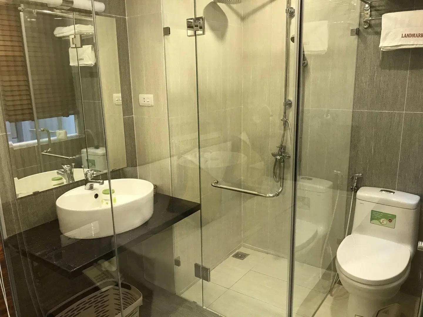 Hotel Bel Ami Hanoi Badezimmer