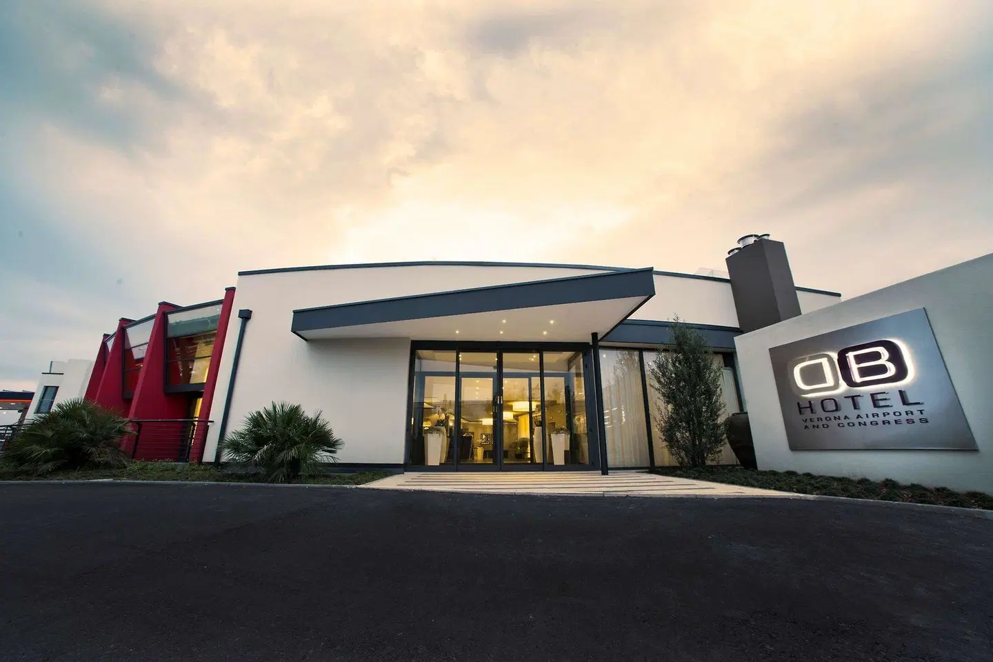 DB Hotel Verona Airport And Congress EXTERIOR
