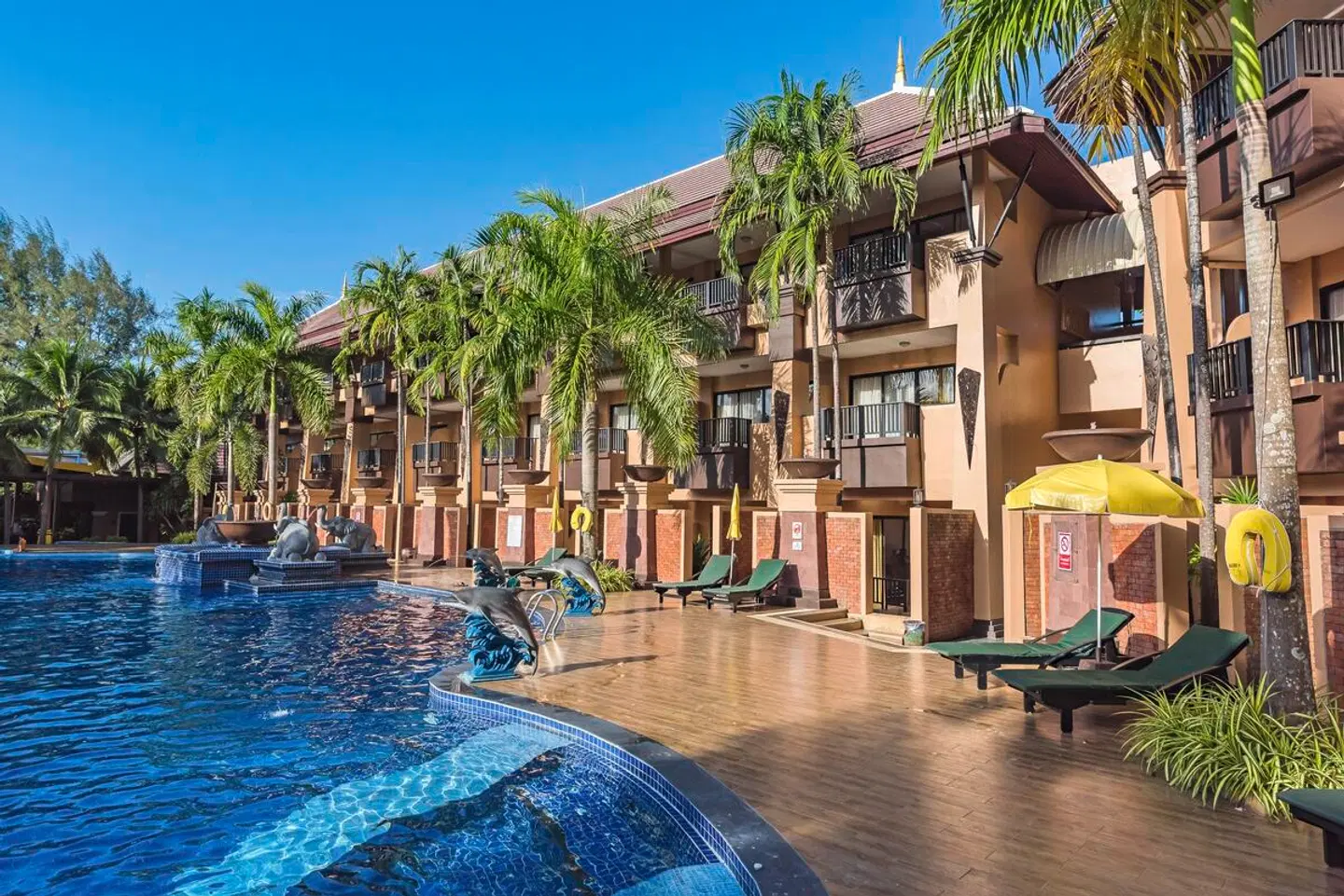Princess Kamala Beachfront Hotel OUTDOOR_POOL