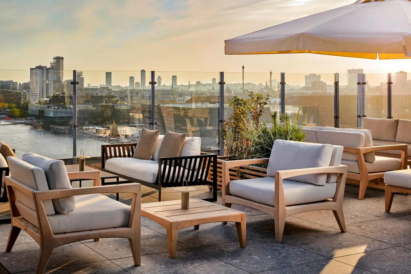 NH Collection Copenhagen Terrasse
