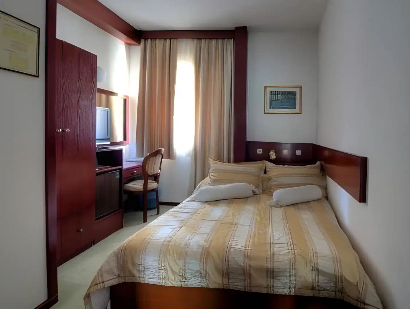 Consul – Hotelfoto
