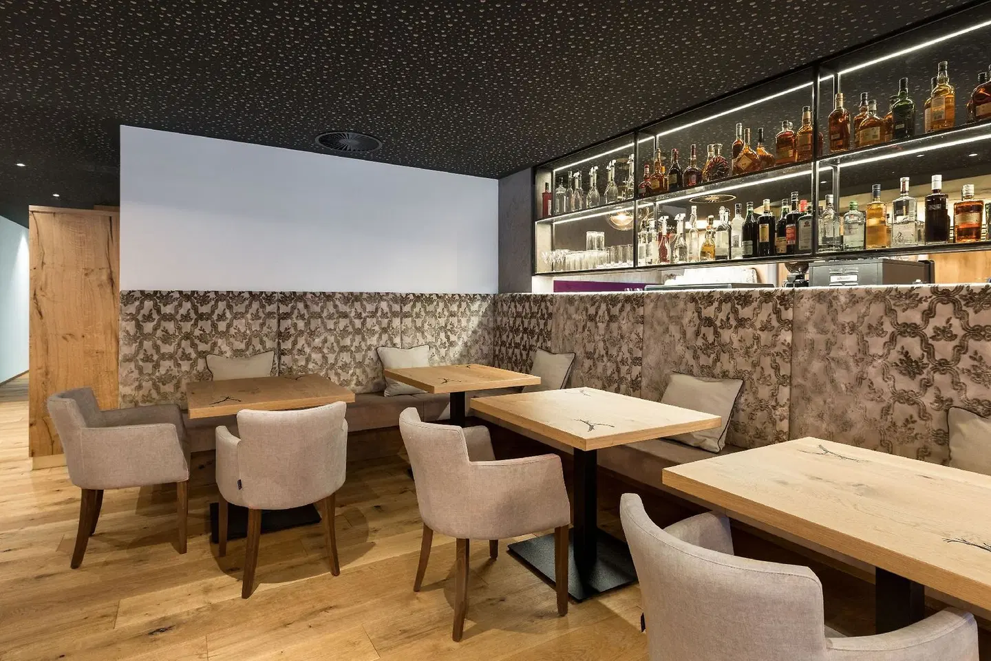 Boutique Hotel Die Alpbacherin Bar
