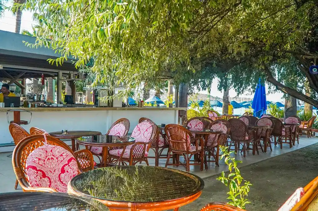 Nagi Beach Hotel – Hotelfoto