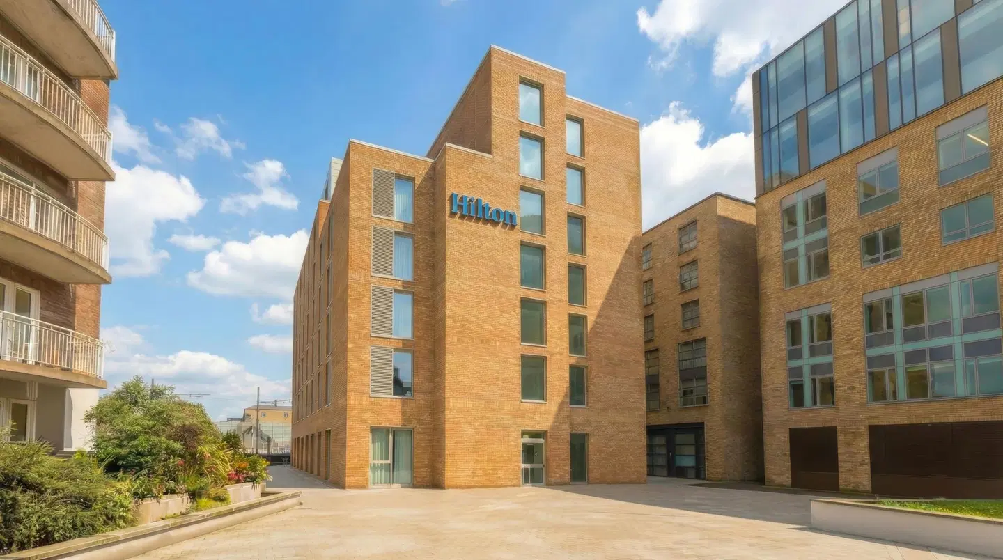 Hilton Dublin EXTERIOR
