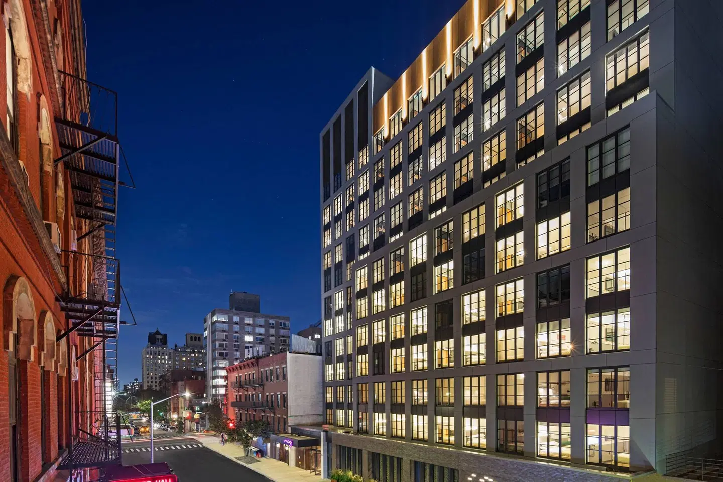 Moxy NYC East Village EXTERIOR