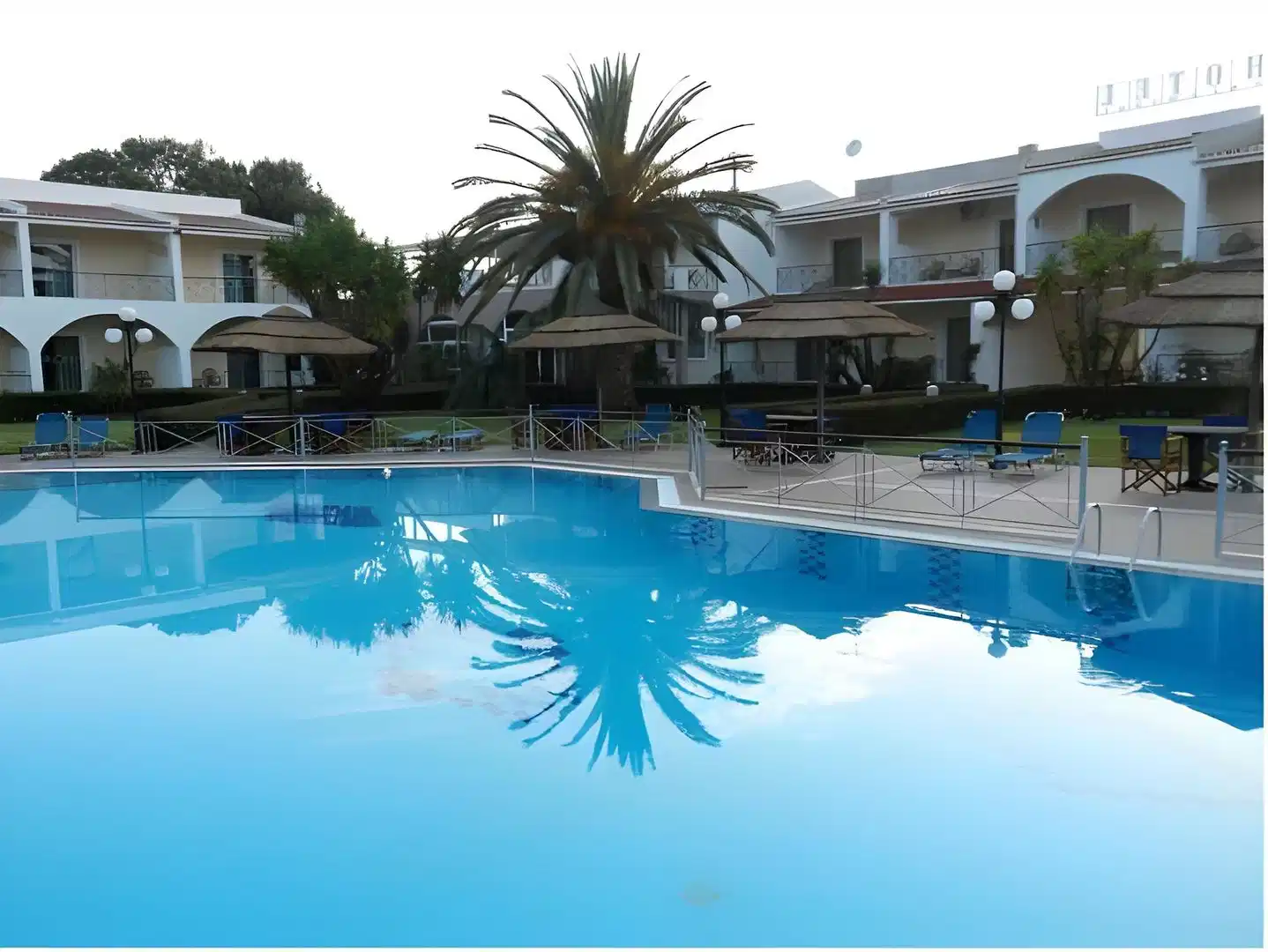 Hotel Kalamitsi Apartments – Hotelfoto