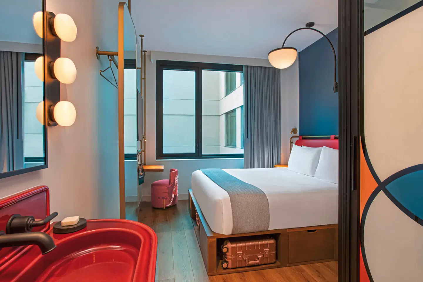 Moxy NYC Lower East Side ROOM_EXAMPLE