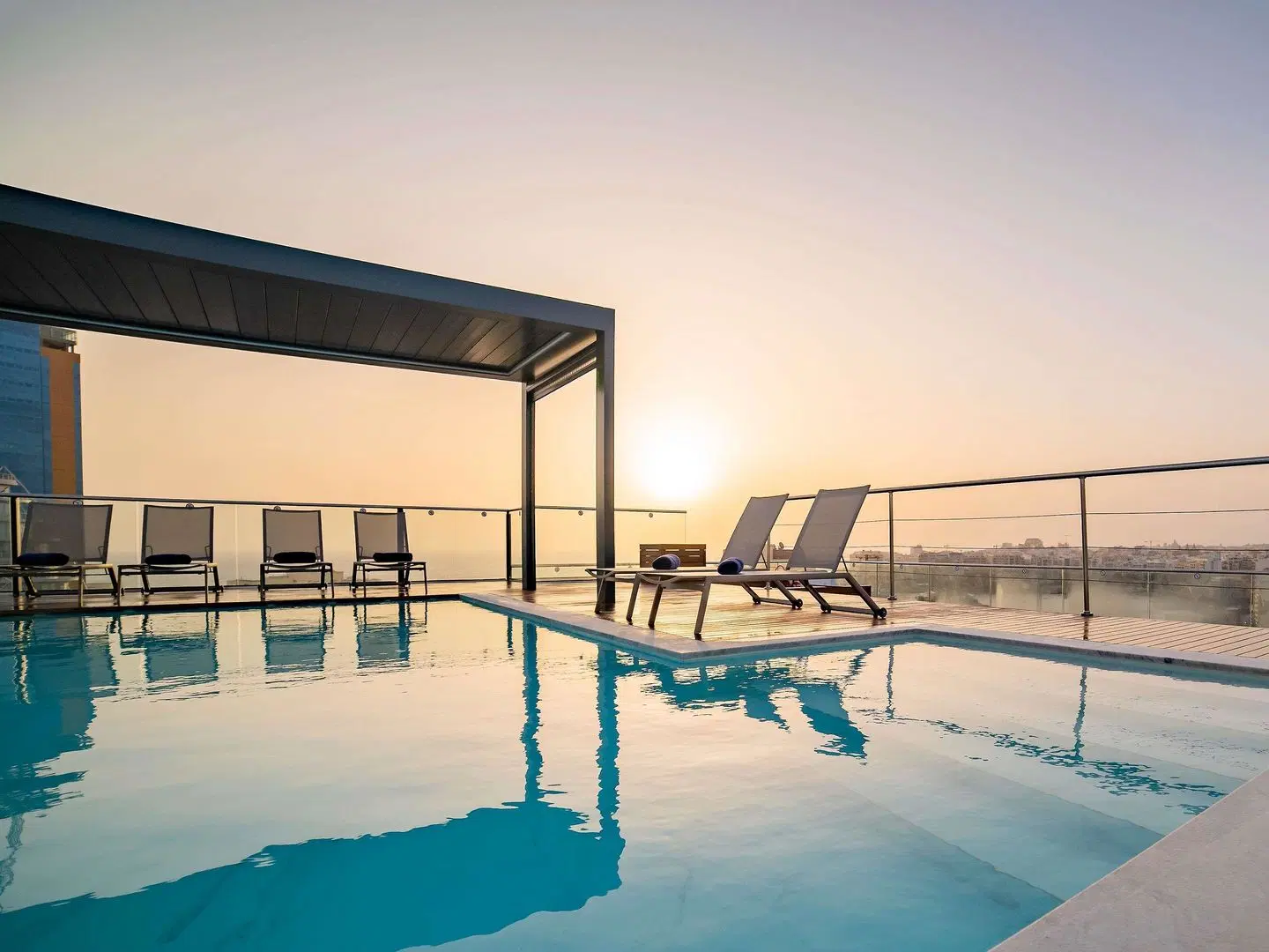 Mercure St. Julian's Malta Hallenbad
