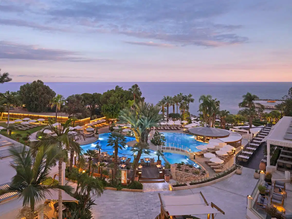 Mediterranean Beach Hotel – Hotelfoto