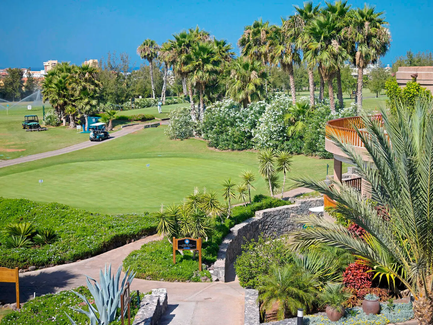 Royal Hideaway Corales Villas LANDSCAPE