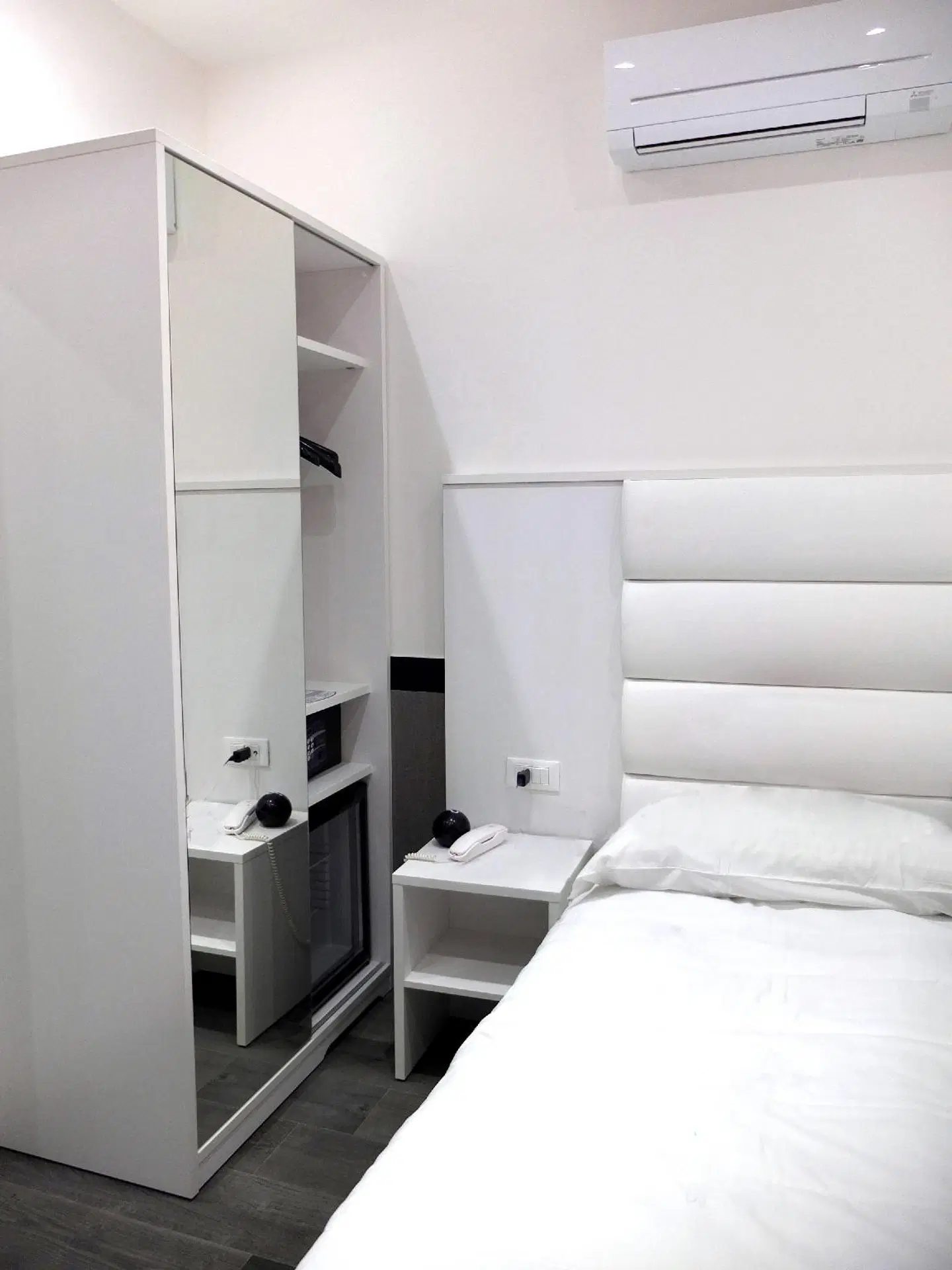 ASTORIA GOLDEN GATE ROOM_EXAMPLE