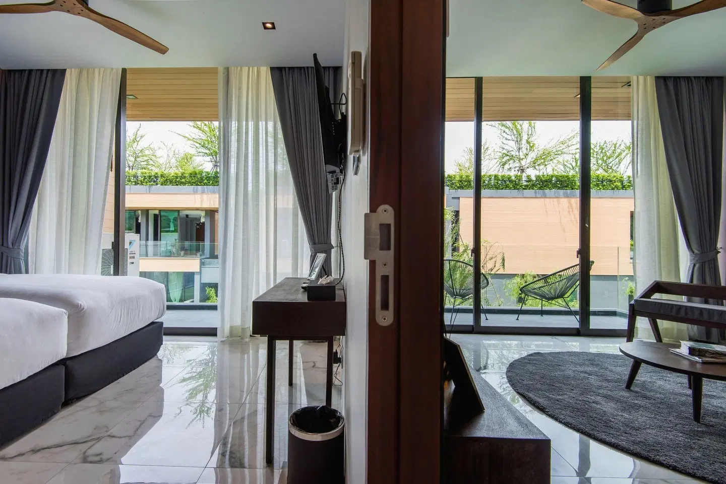 Glam Habitat Hotel ROOM_EXAMPLE