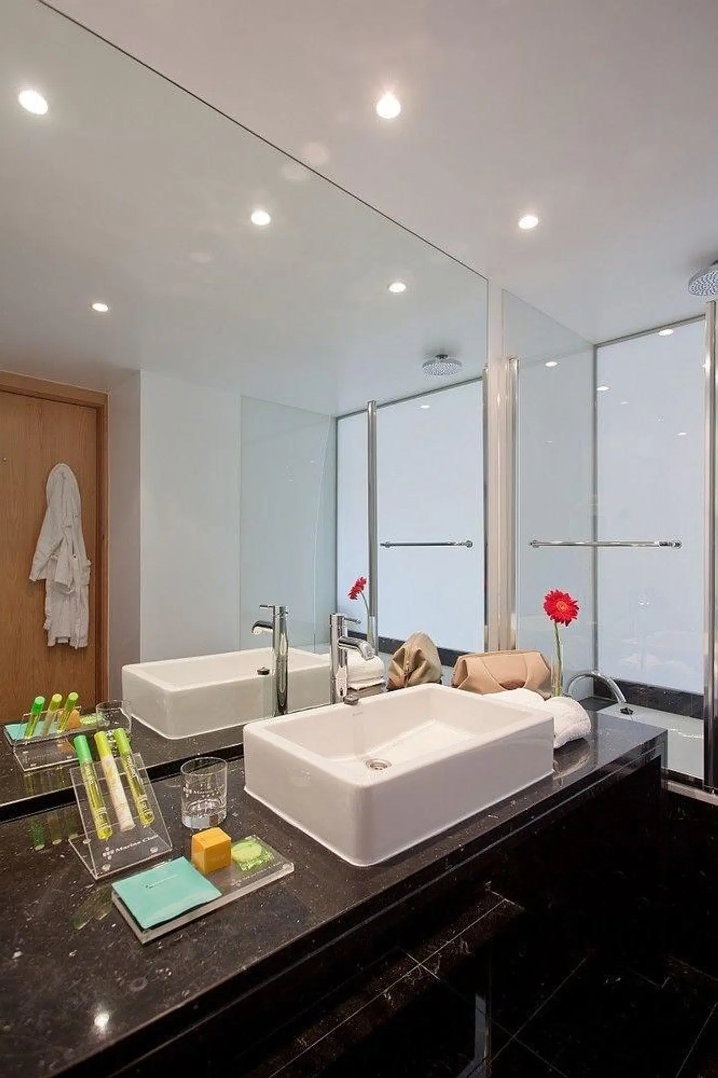 Marina Club Lagos Resort Badezimmer