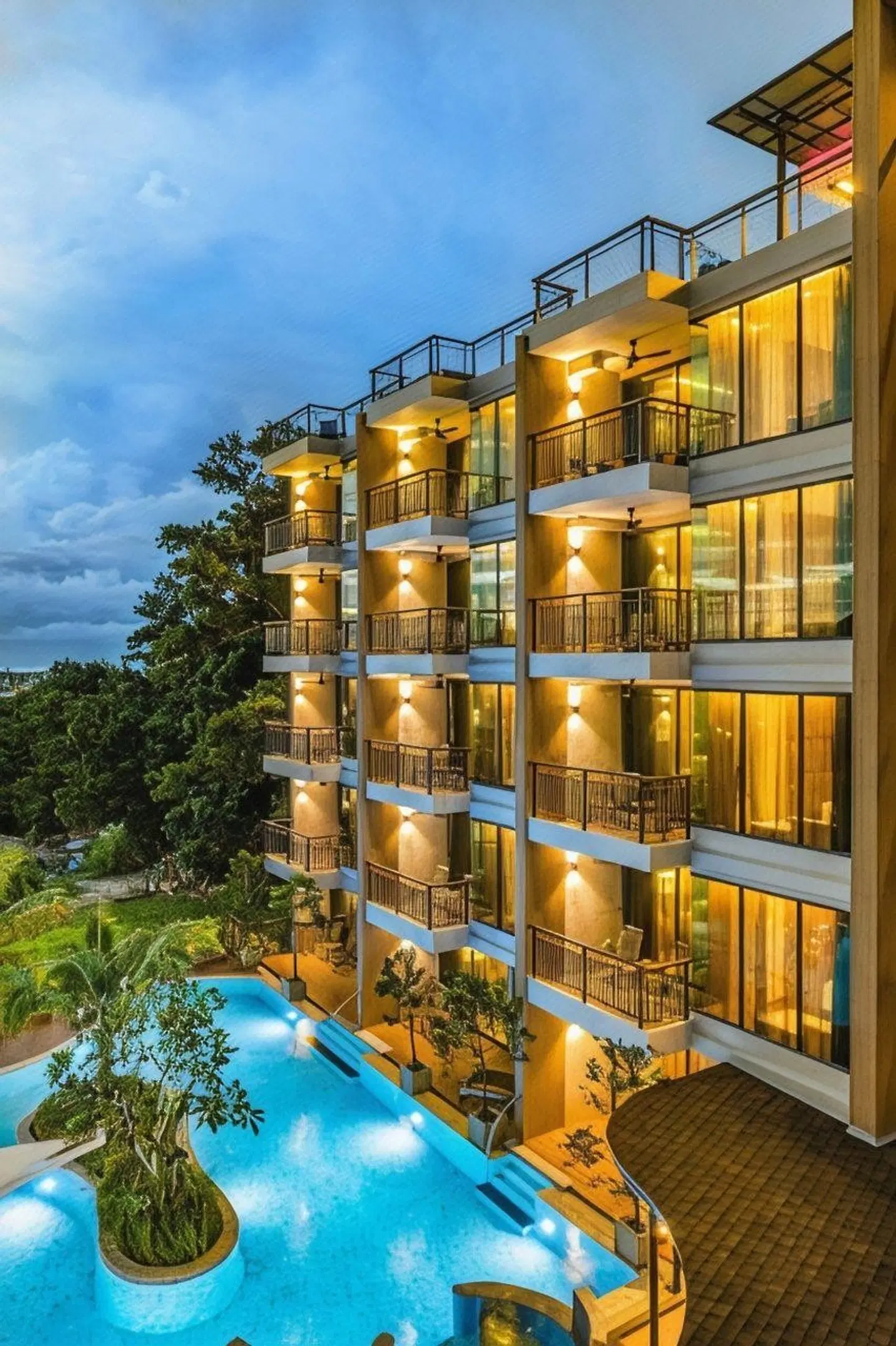 Skyview Resort Phuket Patong Beach EXTERIOR