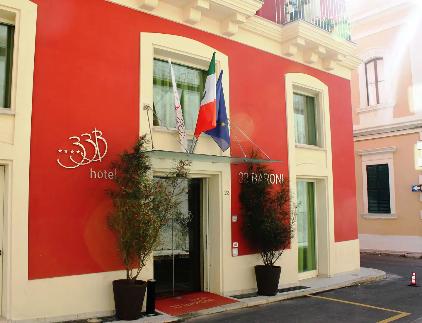 Hotel 33 Baroni EXTERIOR