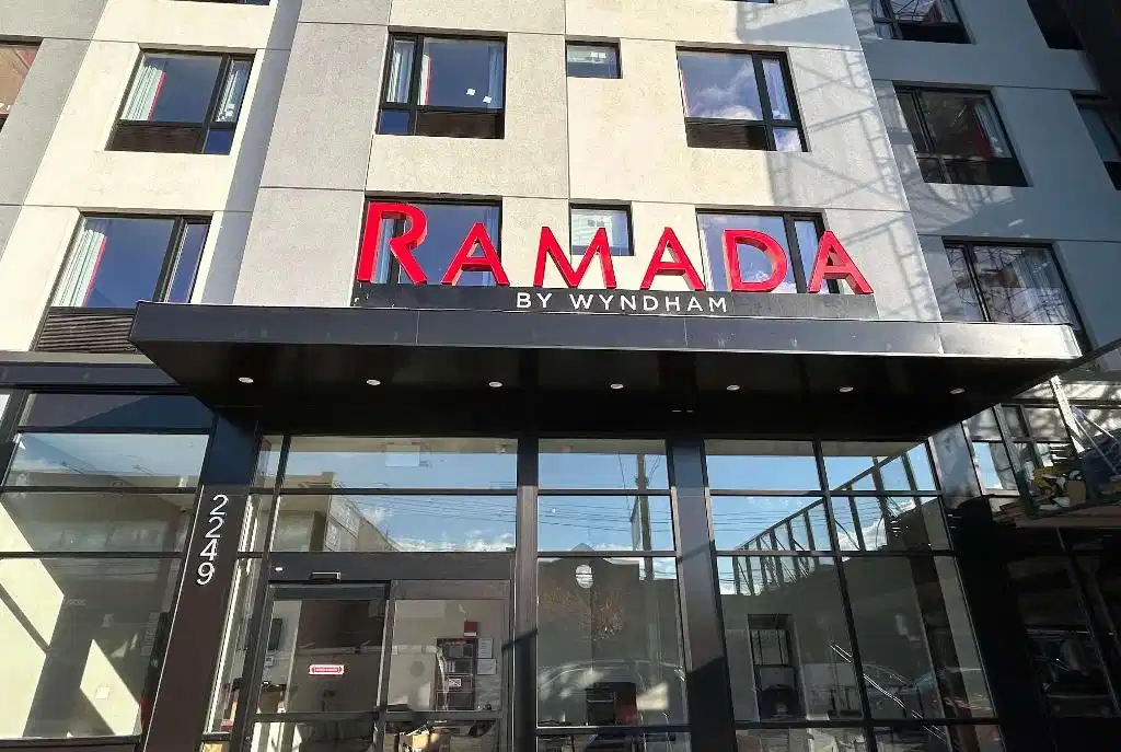 Ramada By Wyndham Brooklyn Near Flatbush – Hotelfoto