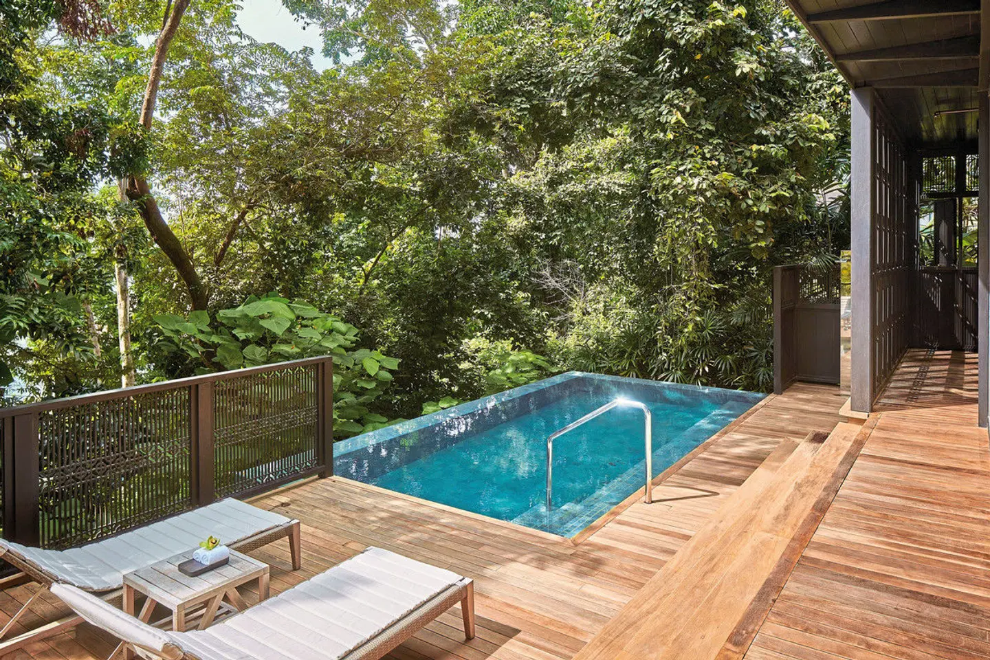 The Ritz-Carlton, Langkawi OUTDOOR_POOL