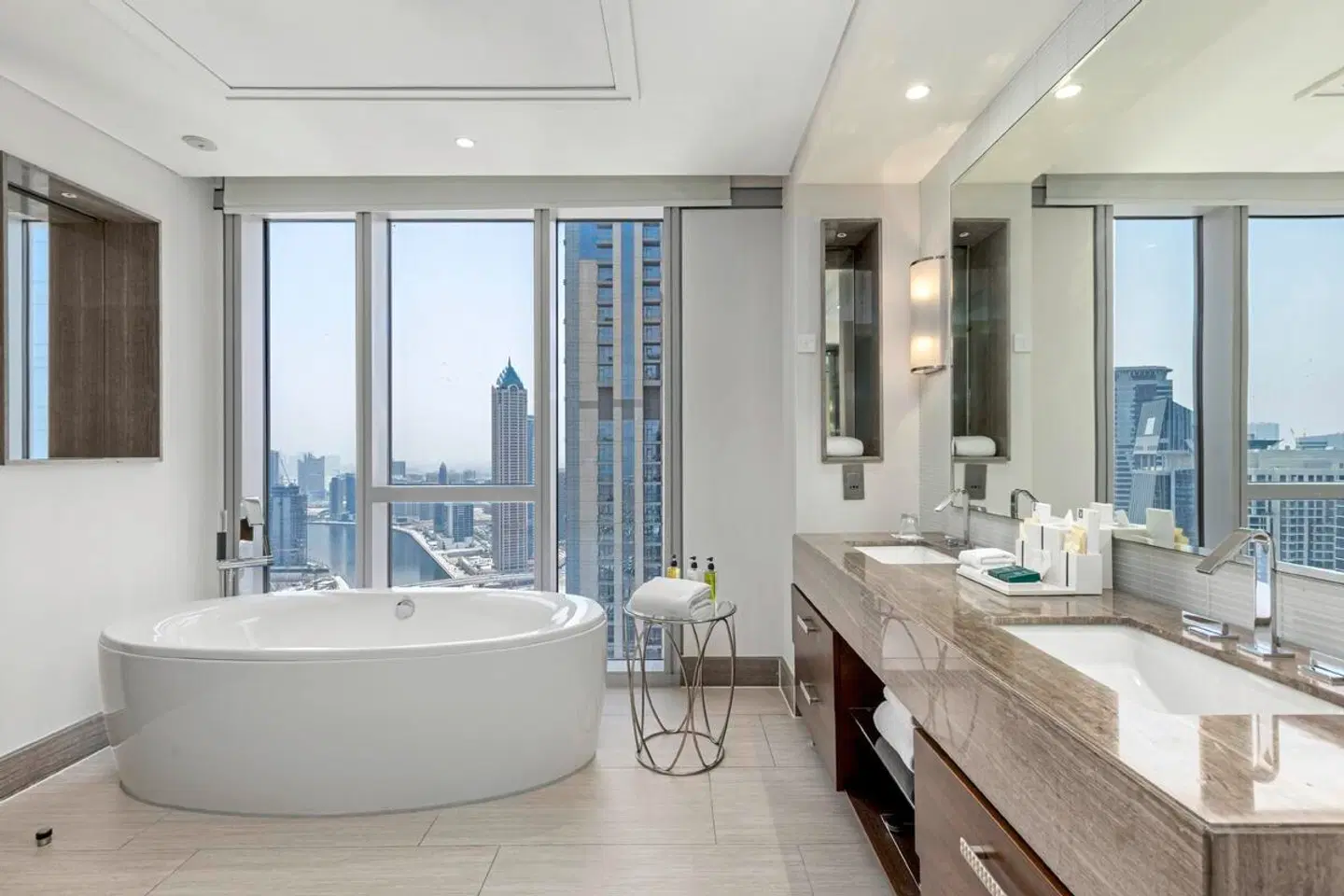 Hilton Dubai Al Habtoor City Badezimmer