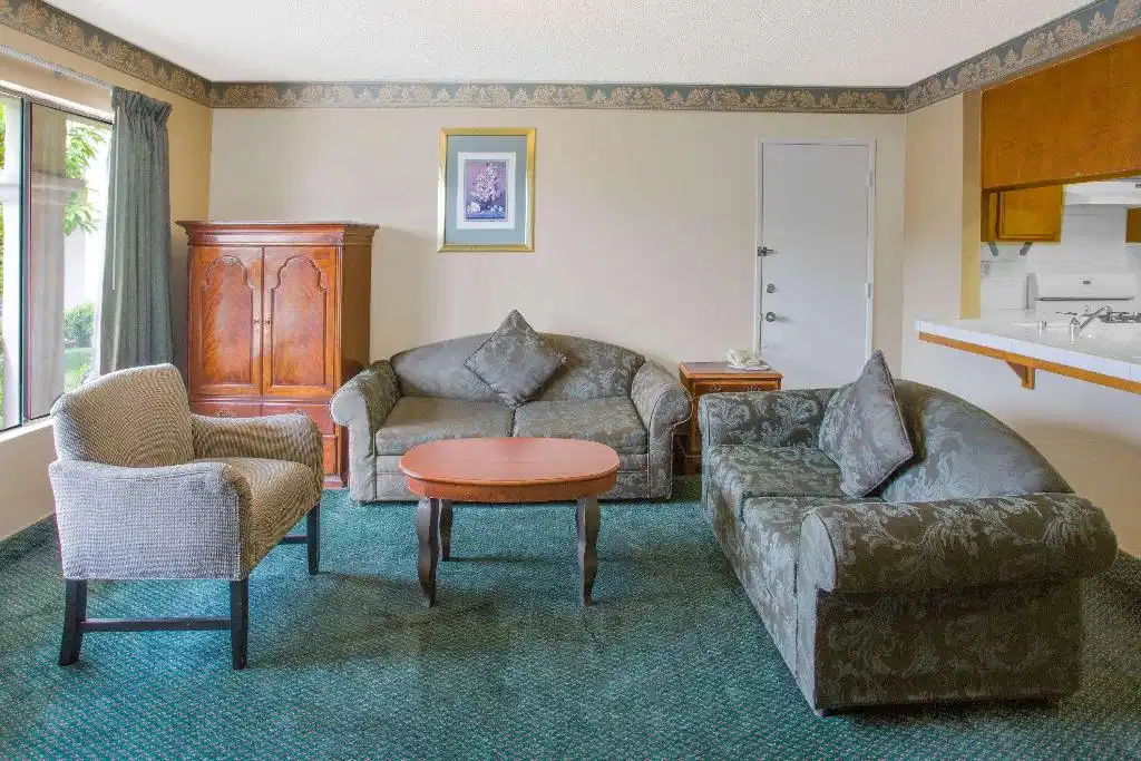 Travelodge by Wyndham Costa Mesa Newport Beach Hacienda – Hotelfoto