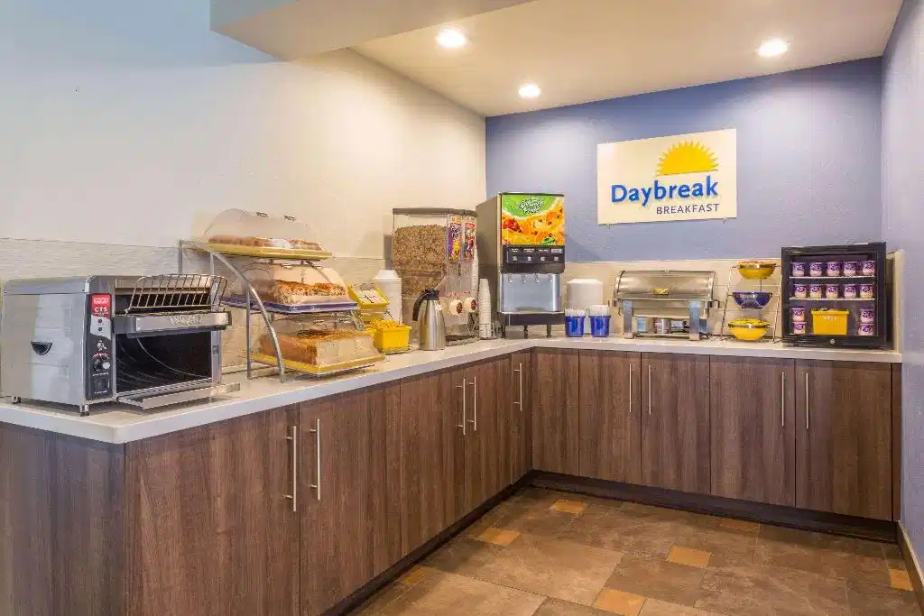 Days Inn & Suites by Wyndham East Flagstaff – Hotelfoto