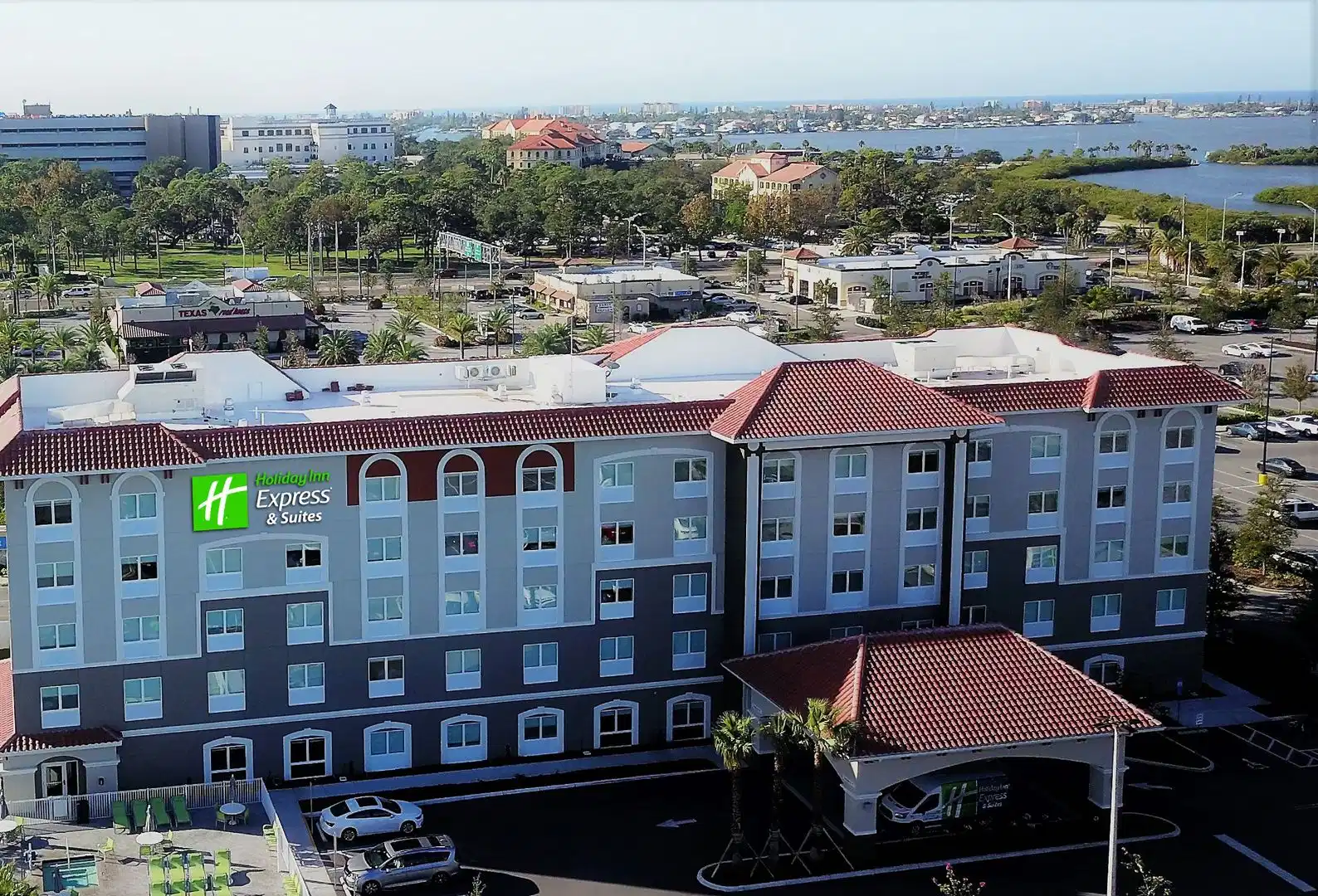 Holiday Inn Express & Suites St. Petersburg - Madeira Beach by IHG – Hotelfoto