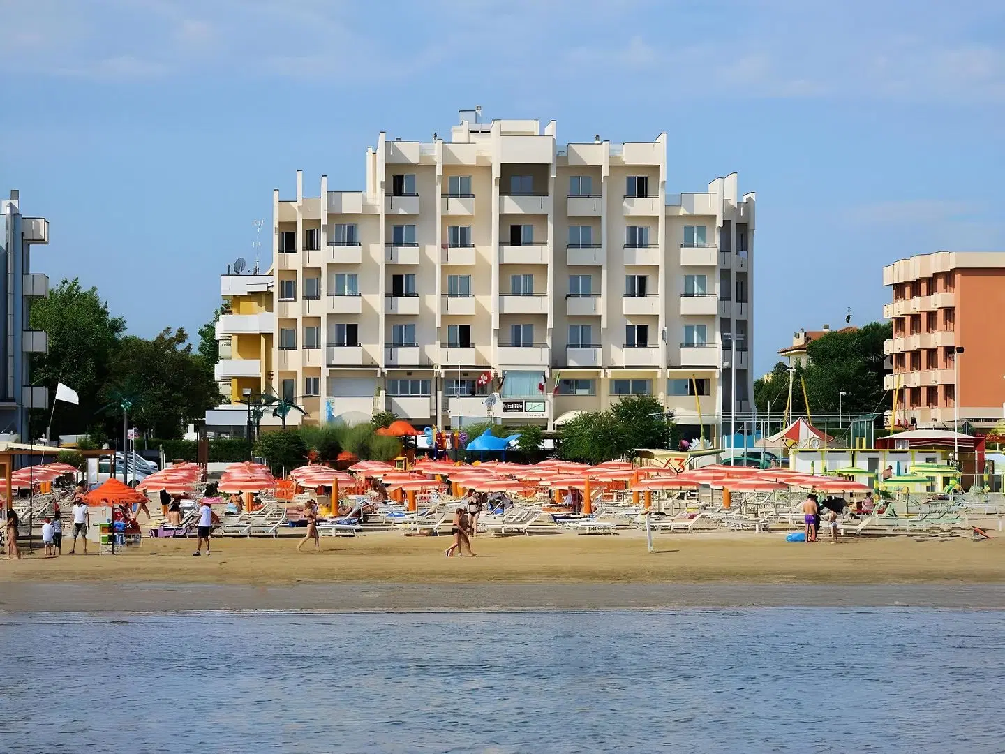 Hotel Life EXTERIOR