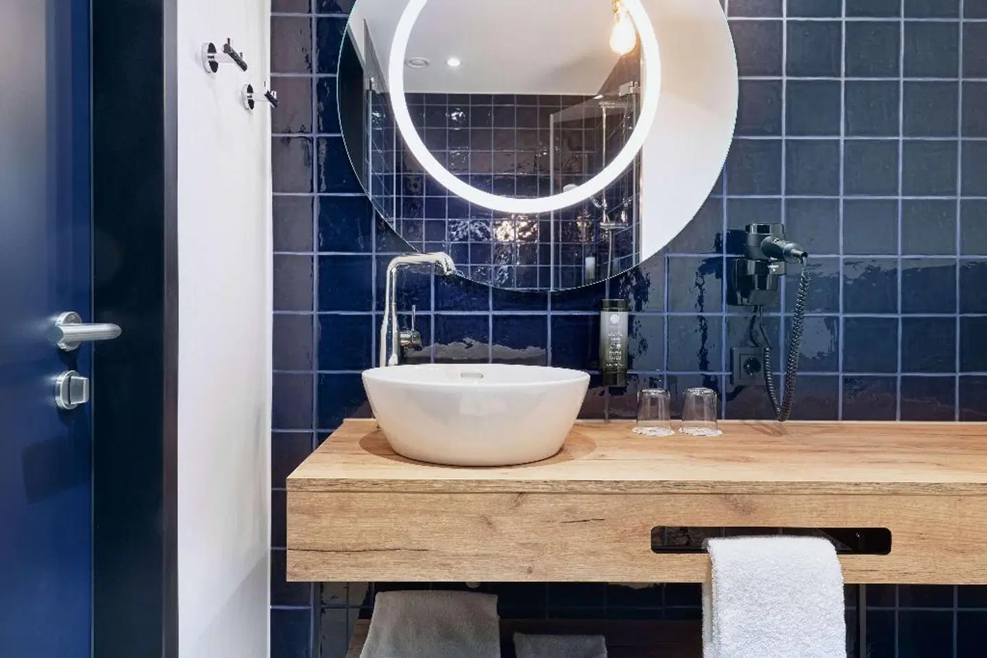 H2 Hotel Düsseldorf City Badezimmer