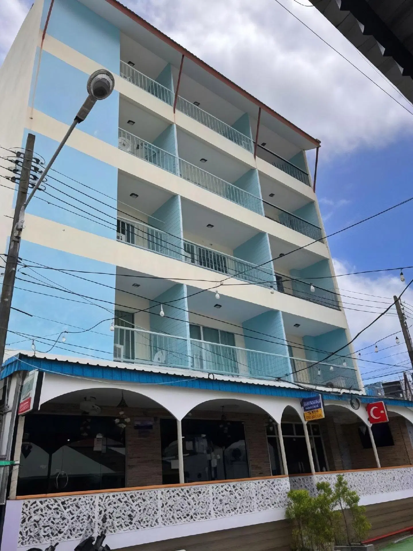 KIWI Boutique Hotel EXTERIOR