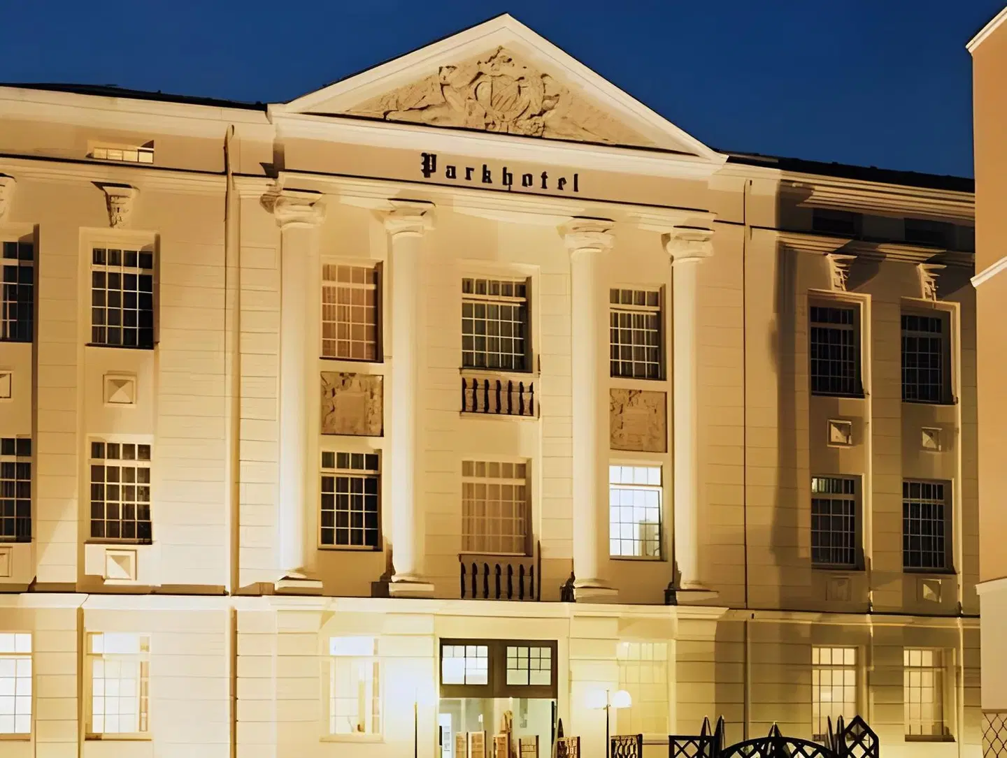 Parkhotel Altenburg EXTERIOR