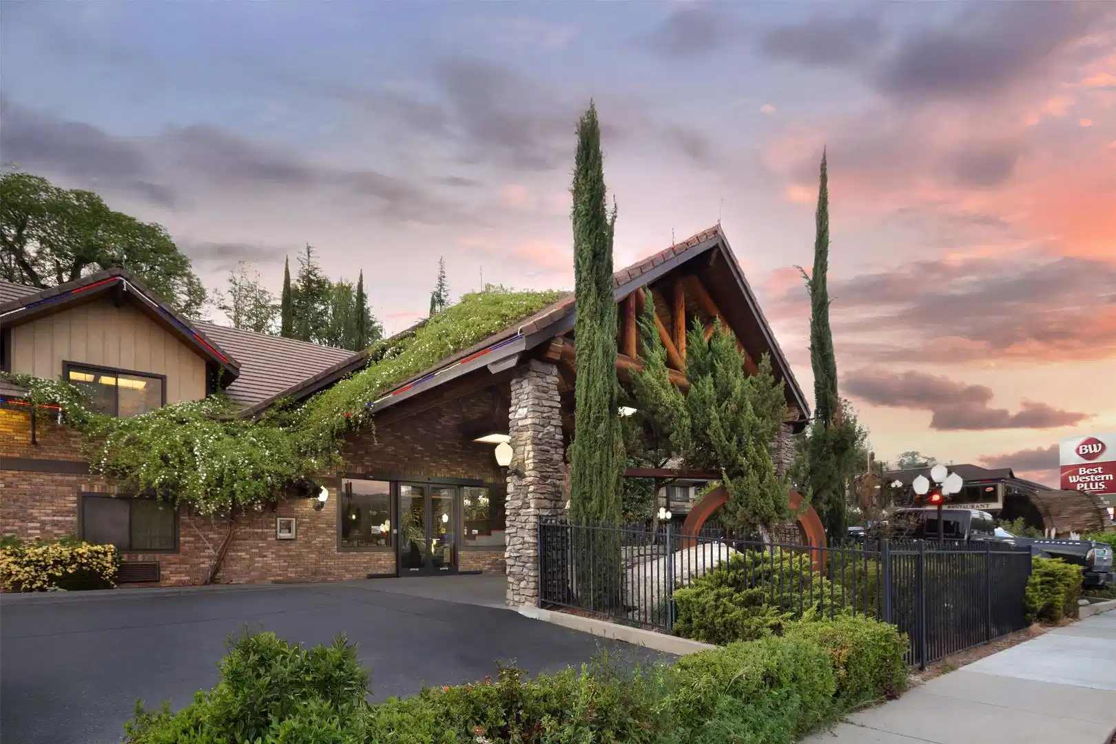 Best Western Plus Yosemite Gateway Inn – Hotelfoto
